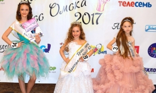 Гран-при конкурса «Маленькая мисс Омска» получила Эмилия Харвонен