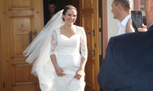 Омская семья отметила очередную годовщину свадьбы в «маковом» антураже