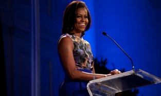 Экс-первую леди Америки Мишель Обаму обвинили в недостаточной женственности 