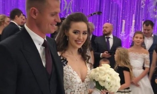 В сети появилось видео со свадьбы Дмитрия Тарасова и Анастасии Костенко