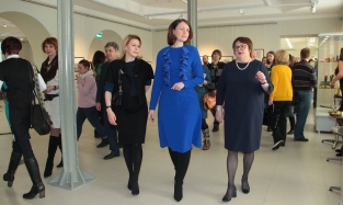 VIP-экскурсию для мэра провели в музее «Искусство Омска»