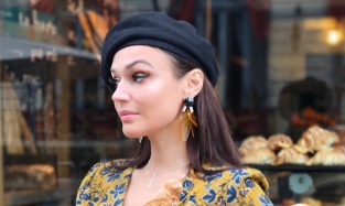 Алена Водонаева продемонстрировала весенний look