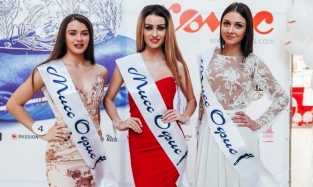 Офисные красавицы: сразу три омички прошли в полуфинал конкурса «Мисс офис-2018»