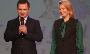 Вице-мэр Шипилова появилась в красивом брючном костюме