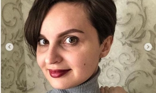 «Прощайте, косы русые»: пиарщик Фадиной решилась на стильную стрижку