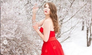 Актриса Ольга Постоногова показала архивные кадры с зимней фотосессии