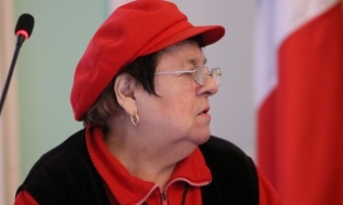 Дама в красном сохранит омский бюджет на 2020 год