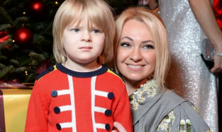  Плющенко постеснялся, а Рудковская - нет: их семилетний сын имеет миллион в месяц