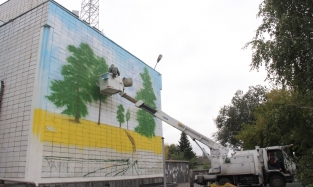 Иногородние граффитисты наследием Ивана Шишкина приукрасили местный культочаг