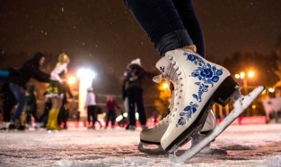 В День российского студенчества омичи смогут бесплатно покататься на коньках 