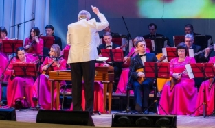 В Омск прибудет 400 музыкантов оркестров народных инструментов