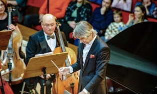 Для масштабных гастролей в КНР Омский симфонический оркестр будет шифроваться