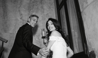 Обнародованы снимки с церемонии бракосочетания Джорджа Клуни