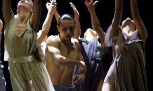 «Мир танца» презентовал психоделическую постановку про Врубеля ко Дню города