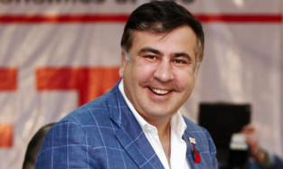 Саакашвили дарит красивым женщинам должности