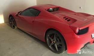 Куляш выставил на продажу Ferrari за 13,5 миллионов