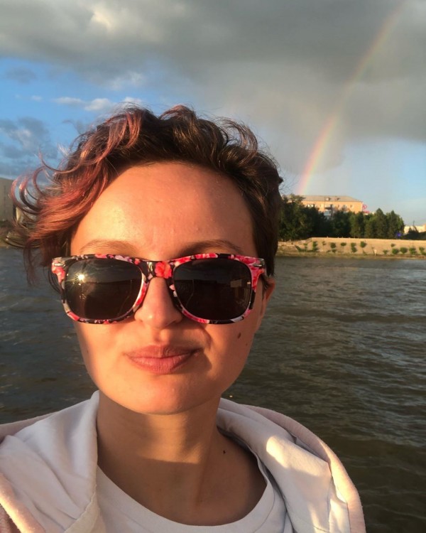 Директор информдепартамента мэрии Омска привораживала удачу | Светские ...