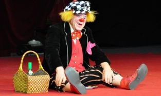 На открытие Омского цирка может приехать главный клоун страны Олег Попов