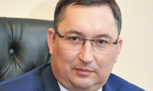 Омский министр финансов Чеченко демонстрирует образ заместителя 