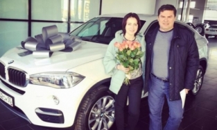 Соучредитель «Парфюм-лидера» Коровин купил жене BMW за 4,5 млн