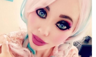 Очередная жертва увлечения куклами Барби потратила на операции больше 30 тысяч $