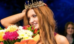 На финале «Красы России-2013» в Москве продемонстрируют платье омских дизайнеров 