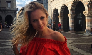 Актриса из Омска Янина Студилина путешествует по Италии с 8-месячной дочкой