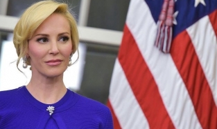 Супруга министра финансов США подверглась критике из-за чересчур дорогого наряда