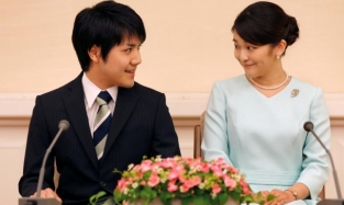 Японская принцесса Мако отреклась от титула, чтобы выйти замуж за любимого