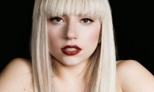 Леди Гага призналась, что страдает от неизлечимой болезни
