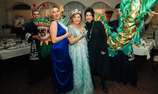 Марина Хариби устроила для гостей «Королевский прием»