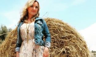 Девочка, исполнившая песню омички Маргариты Дорошевич, победила на музыкальном конкурсе