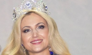 Омская красавица Ирина Ключникова вступает в новый год во всеоружии