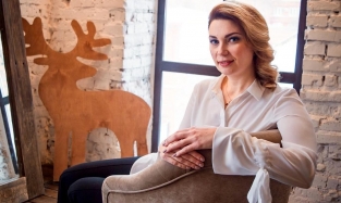 Звезда «12 канала» Екатерина Лушникова празднует День рождения