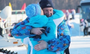 Глава омского минспорта Дмитрий Крикорьянц встретил День рождения на «Лыжне России»