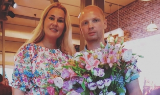Боксер Алексей Тищенко поздравил жену с годовщиной свадьбы