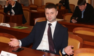 Министр строительства Антон Заев продемонстрировал чистые руки 