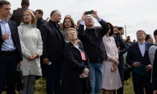 Бурков снимал омское авиашоу на телефон