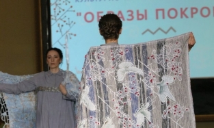 «Ты накинь, дорогая, на плечи»: в Омске выбирали лучший платок