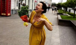 Омская бизнес-леди Ирина Опара блеснула откровенным декольте