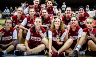 Красавицы-спортсменки из сборной России по баскетболу стали призером на чемпионате Европы