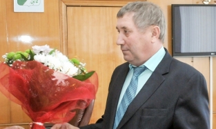 Главе Таврического района Постовому запретили покупать джип