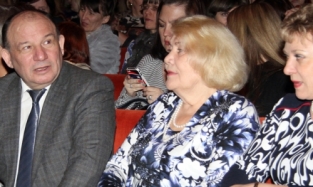 Г-жа министерша была на «Страсти» с министром Лапухиным