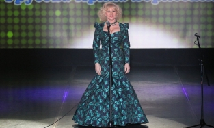 «Чумовое» платье звезды Омского музтеатра