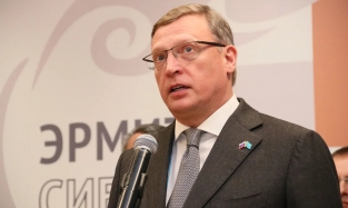 Несмотря на жару и самоизоляцию, губернатор Бурков требует сохранения делового дресс-кода чиновников