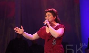Артистка омской филармонии Комарова исполнит гимн божественной красоте на сцене Органного зала 