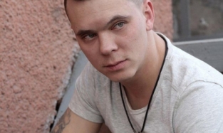 Дина Грин Руслану Брущенко: «А что ты скажешь в старости внукам про свою «простреленную голову?»