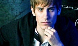 Дмитрий Доманов: «Если б не гитара и не песни, я бы просто перегорел, закончив в «дурке»