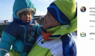 Главы омских округов похвастали своими внуками