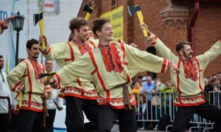 Омичей ждет карнавал мероприятий на День России 